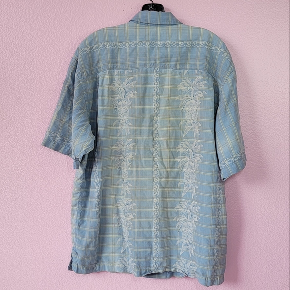 Tommy Bahama 100% Silk Button Down Shirt/ L. - Picture 3 of 13
